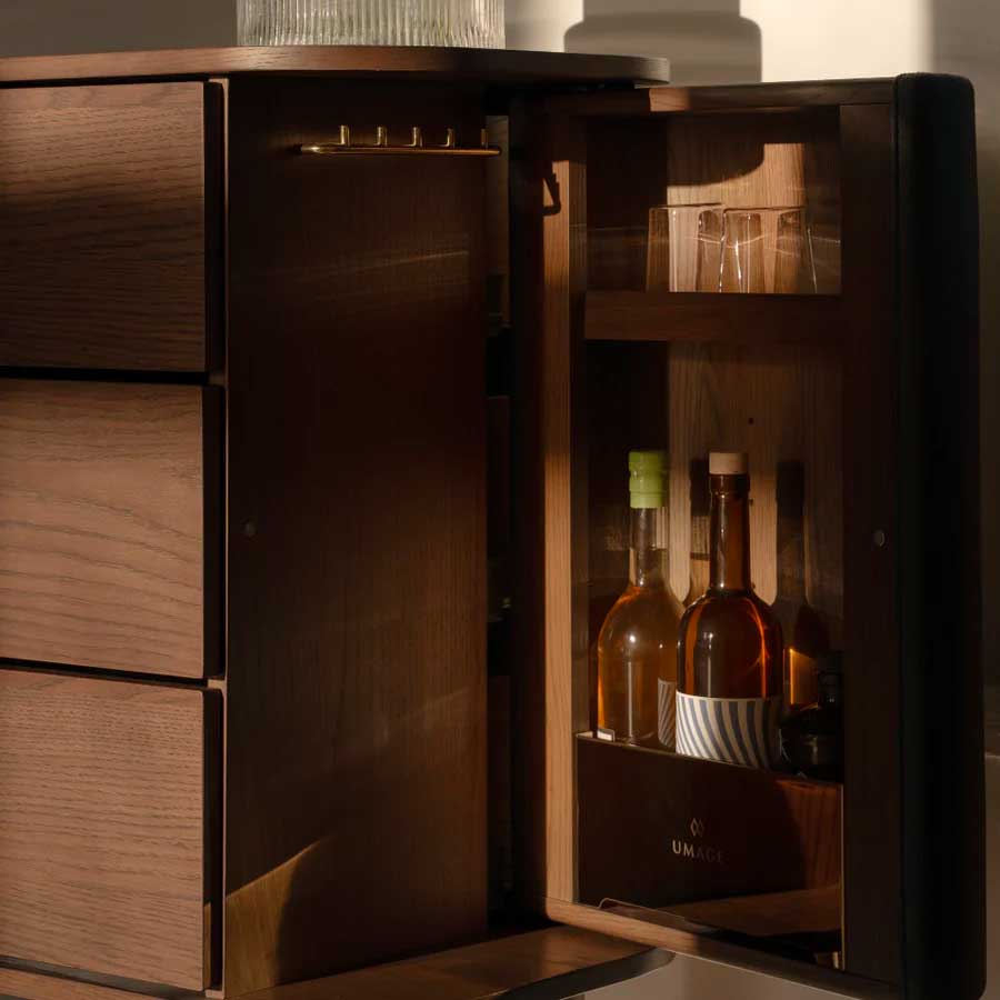 Treasures Kommode - 109.2x93x43 - Dark Oak / Shadow - Umage
