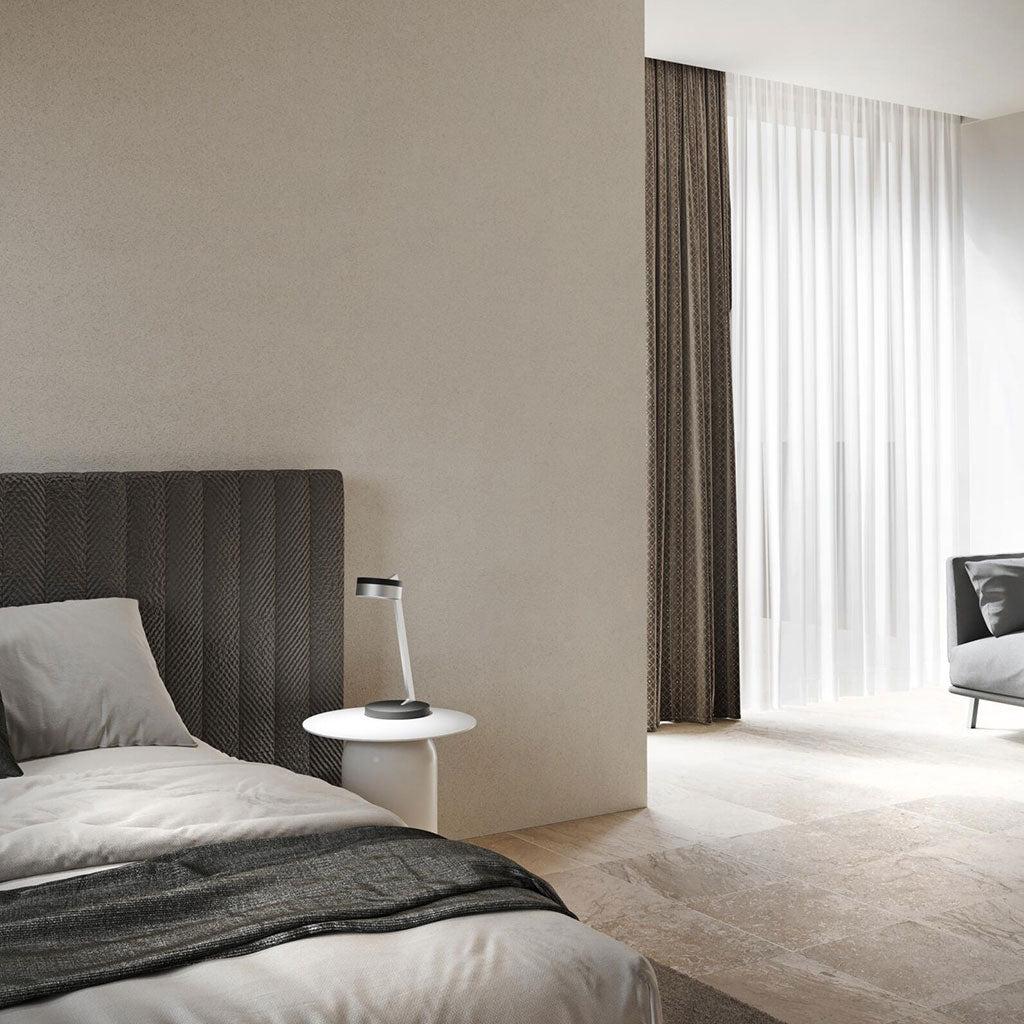 BLADE T1 Slim Bordlampe - Matt Black / Satin Silver - Light Point / Studio F. A. Porsche