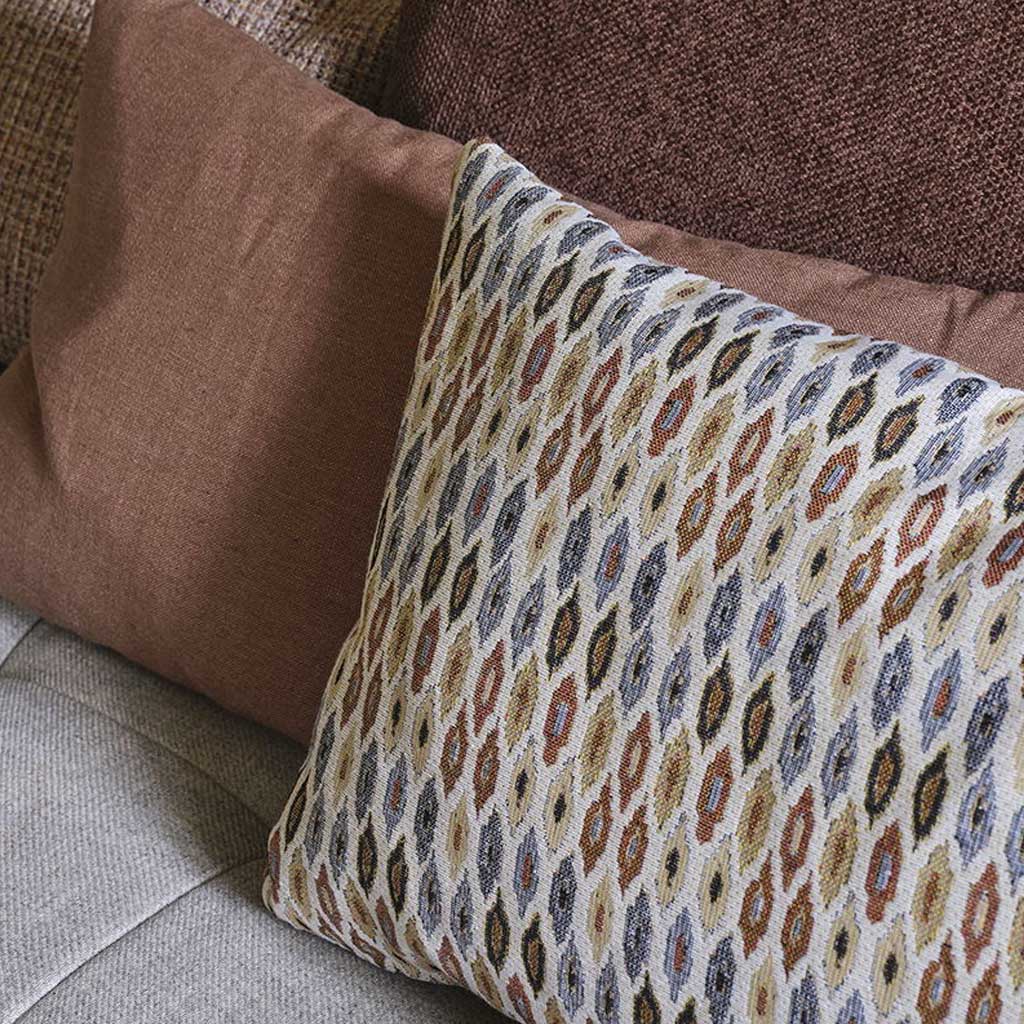 Matese pude - 40x60 - Linen - Compliments