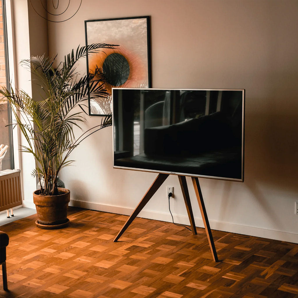 ELLA TV Stander - Eg - Kristian Juul