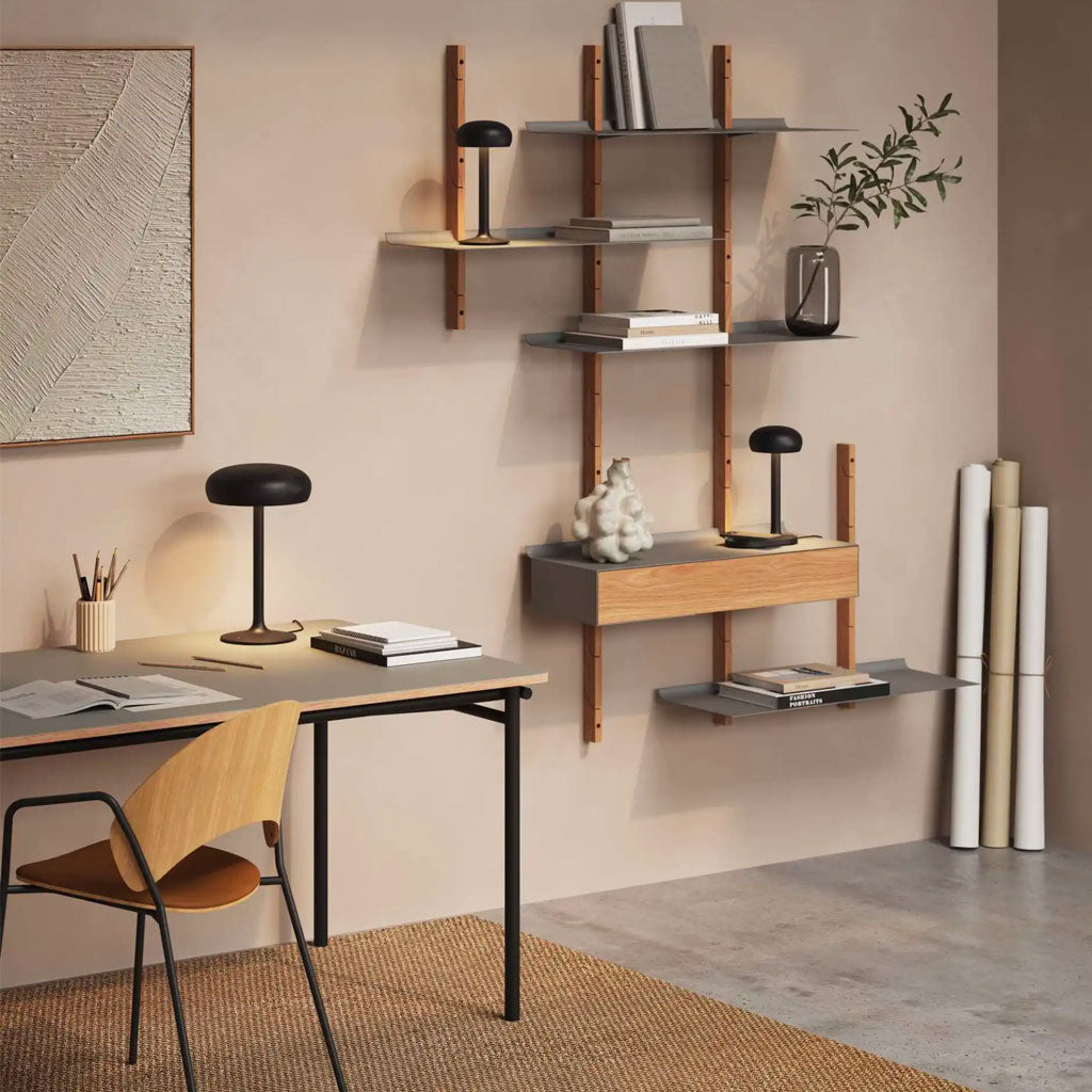 Emendo Bordlampe m/ QI trådløs oplader - Black - Eva Solo