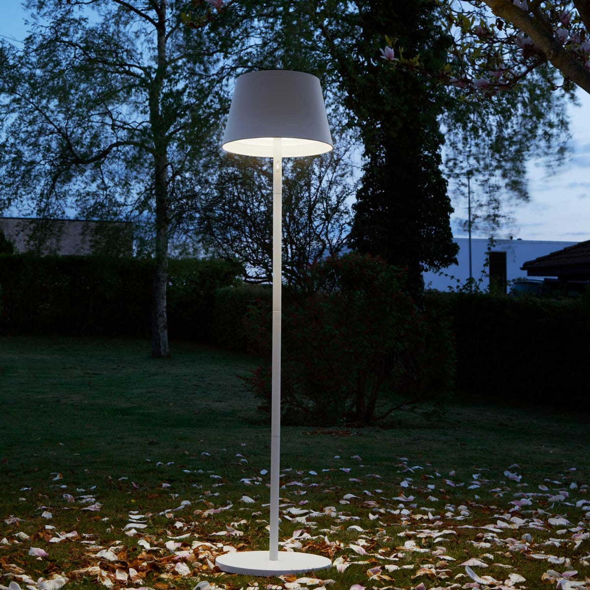 Modi Gulvlampe - Hvid - Loom Design
