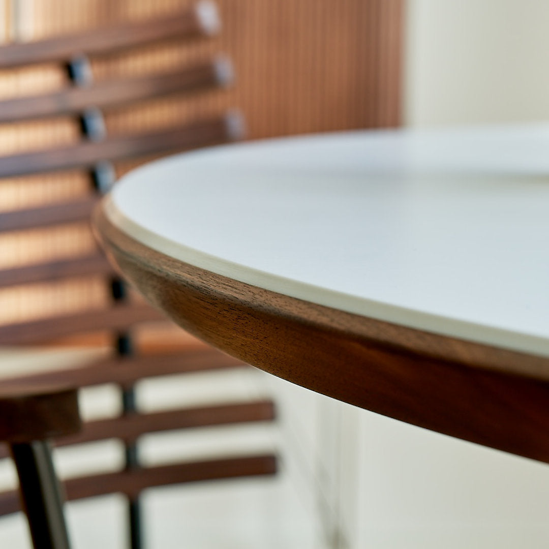 GM 3900 Edge spisebord Hvid Corian top (Rund) - Naver Collection