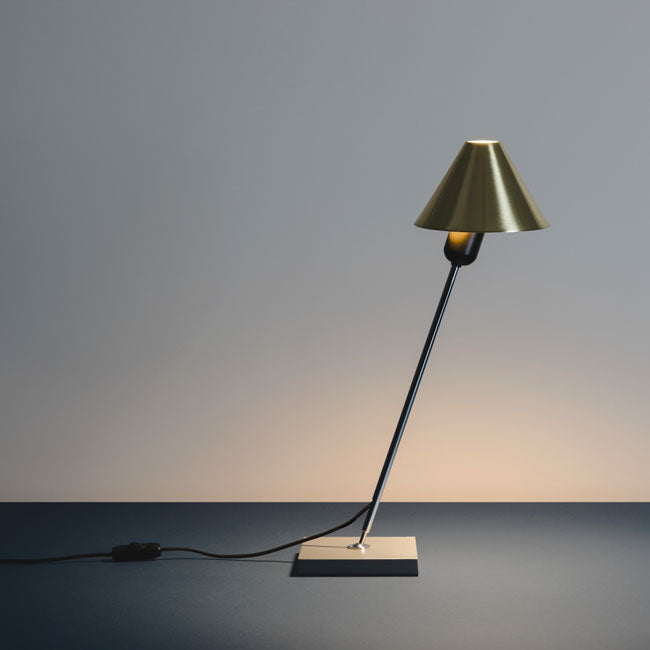 Gira bordlampe - Santa & Cole