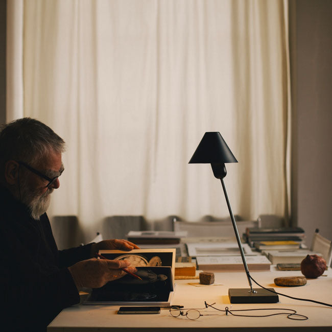 Gira bordlampe - Santa & Cole