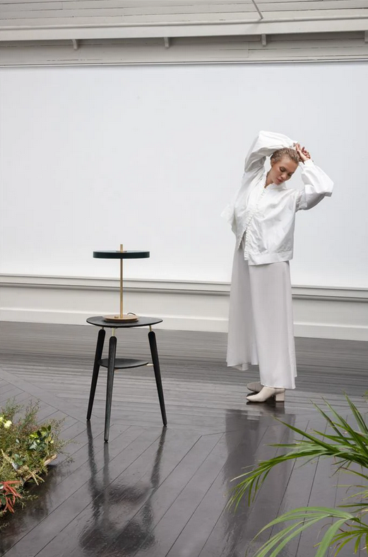 My Spot Sidebord - Sort Eg/Messing - Umage