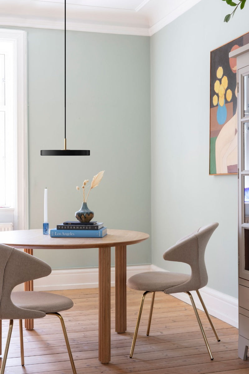 Asteria Pendel Mini - Black / Brass - Ø: 31 cm - Umage