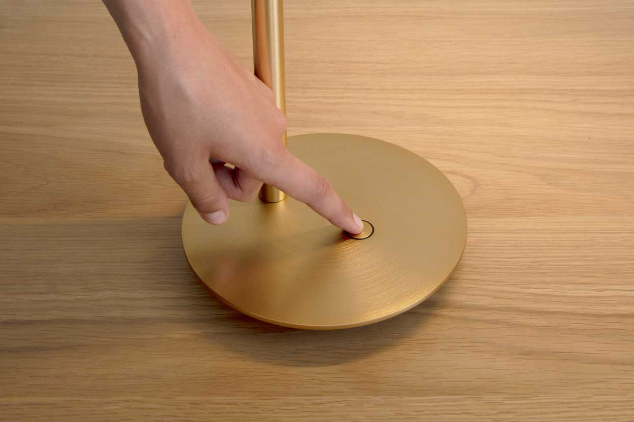 Omni Bordlampe - Plated Brass - Umage