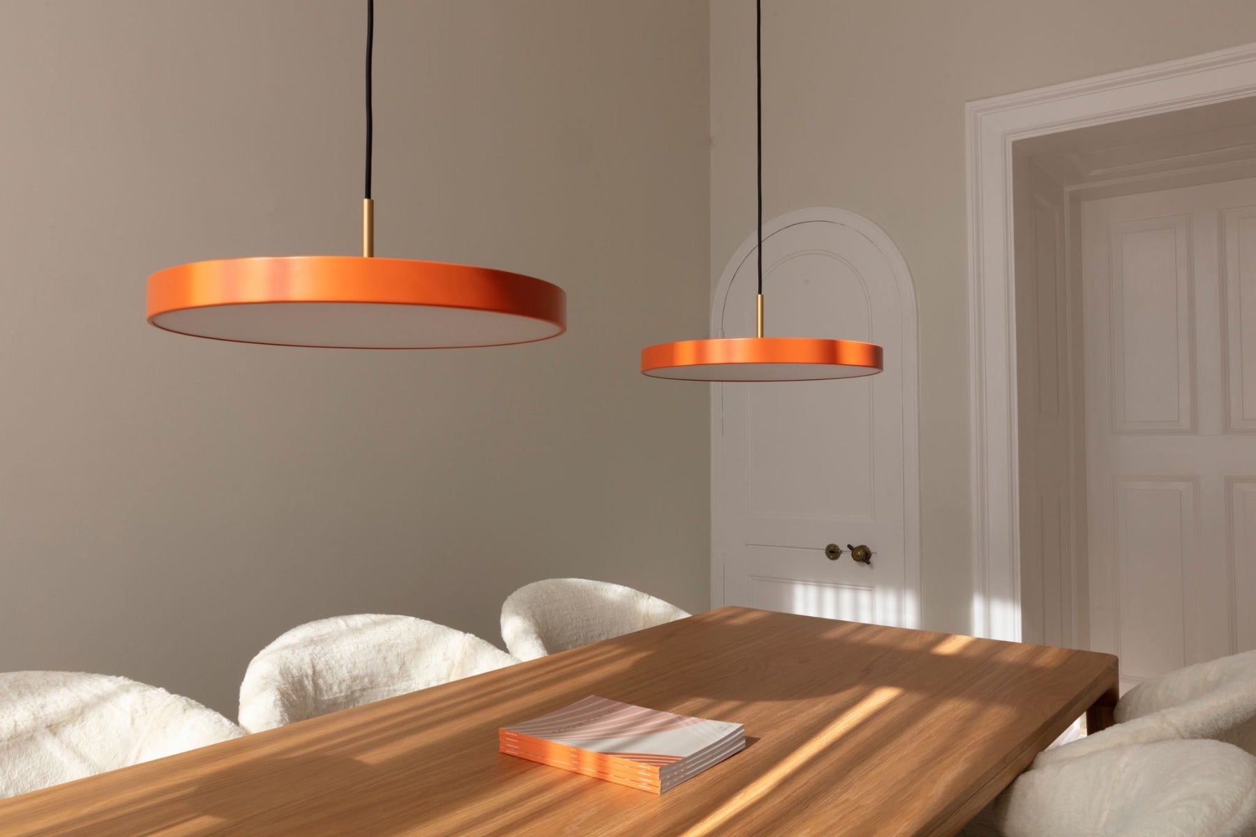 Asteria Pendel Medium - Nuance Orange / Brass - Ø: 43 cm - Umage