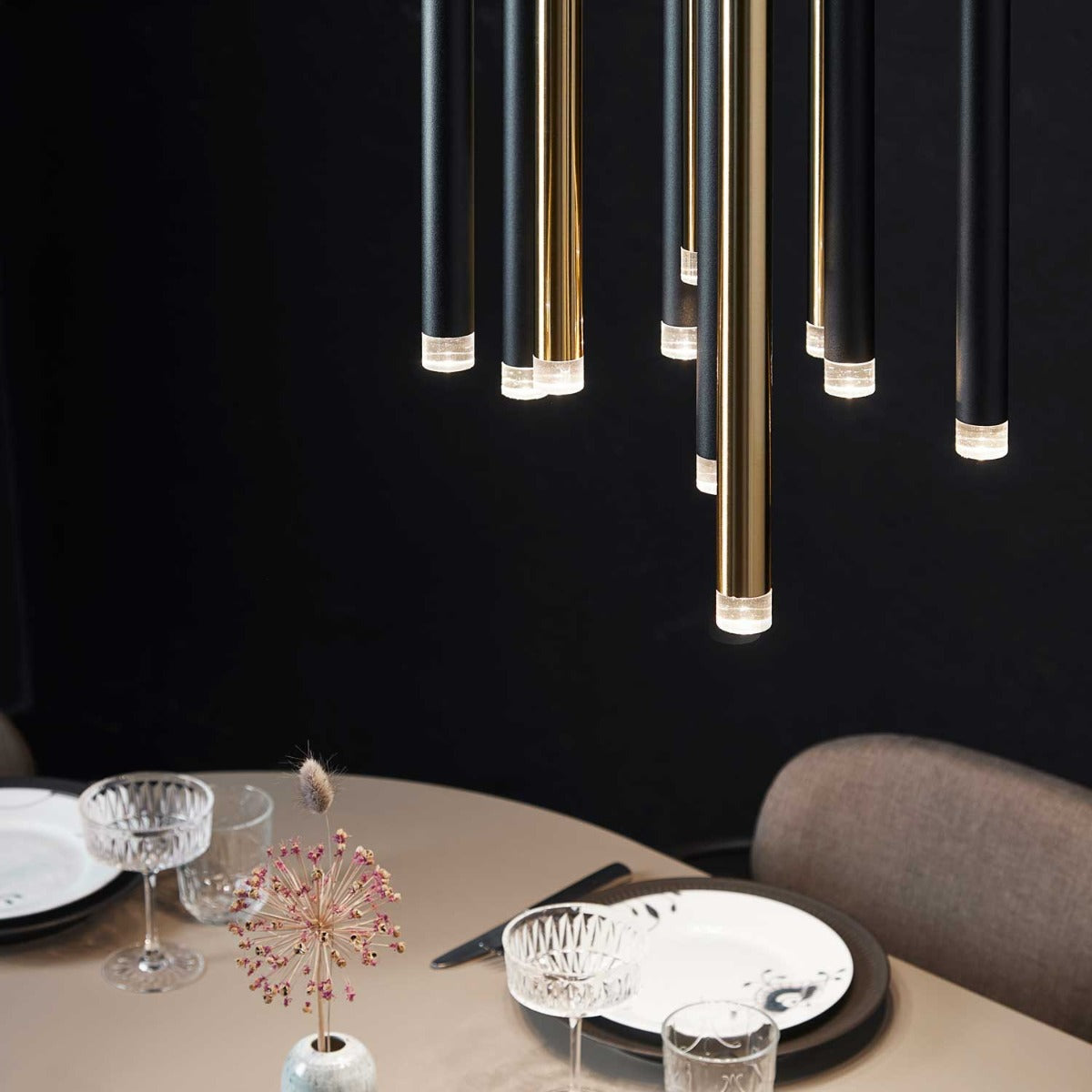 Valkyrie 72 Pendel - Sort - Loom Design